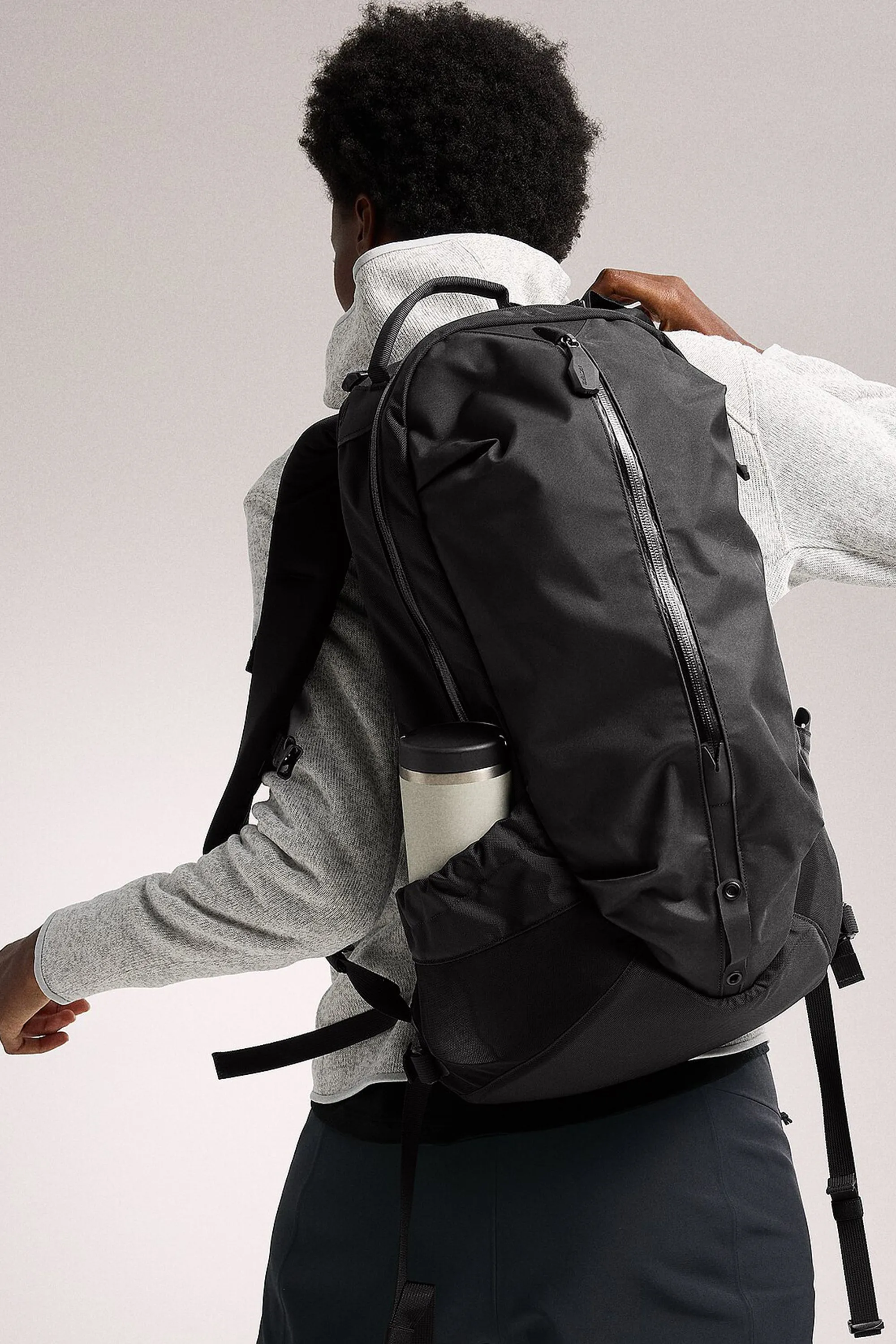 Arc'teryx Arro 22 Backpack in Black II