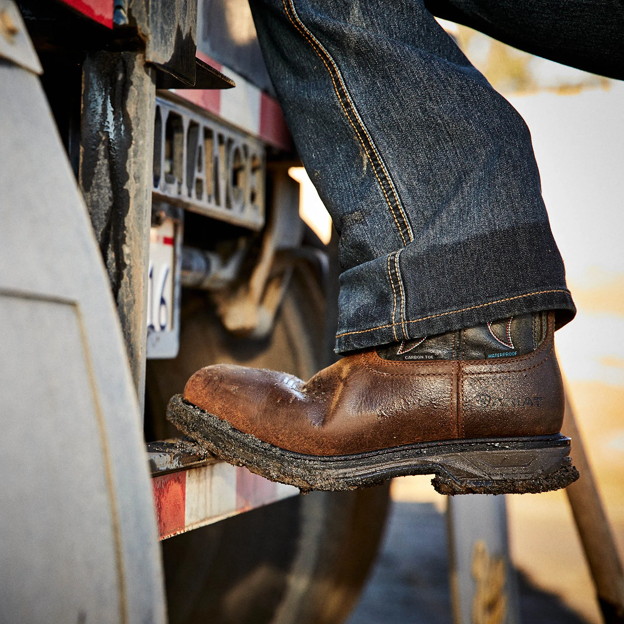 Ariat Mens Workhog XT VentTEK Waterproof Comp Toe Work Western Boot- Rye Brown