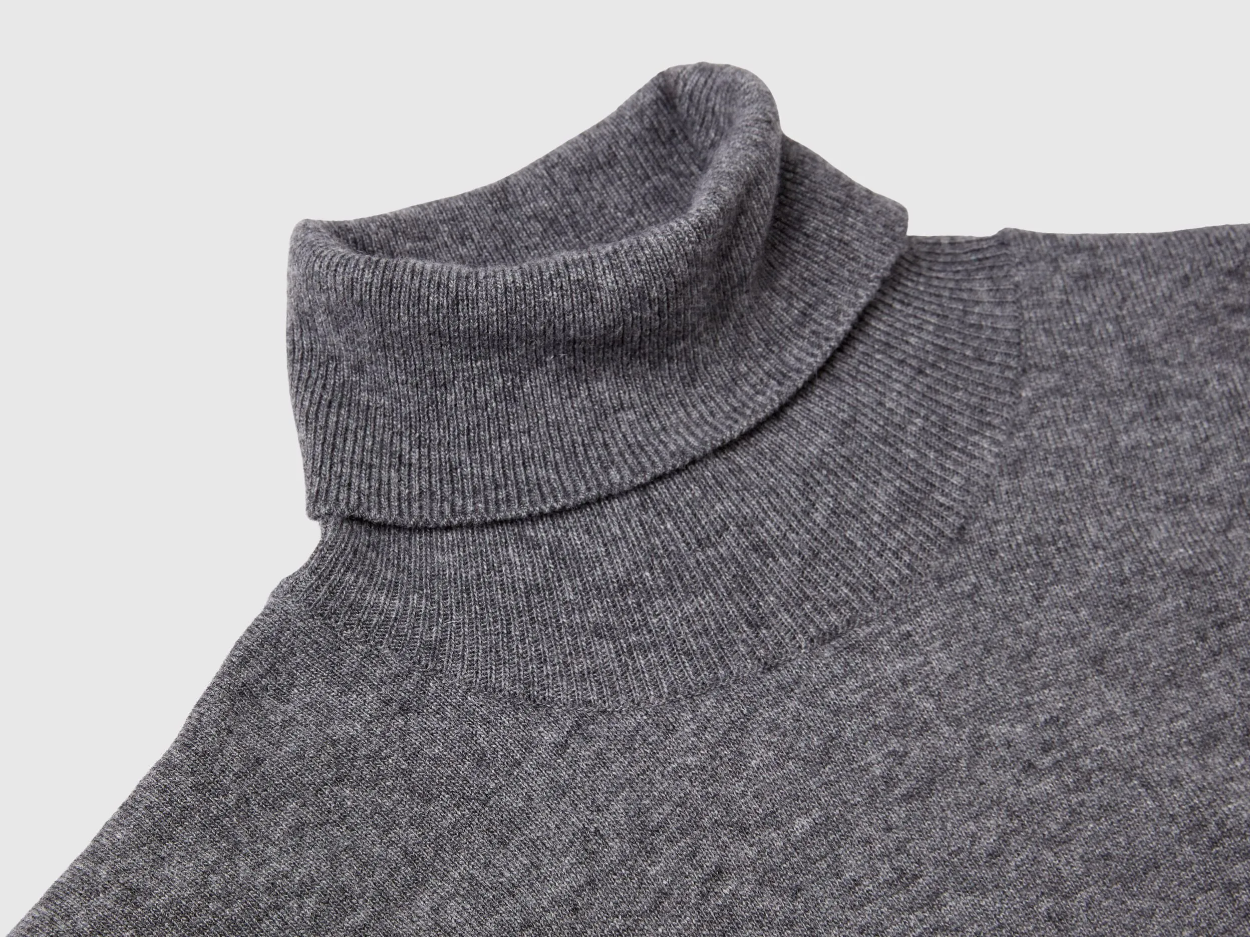 Dark gray short sleeve turtleneck in cashmere blend - Dark Gray | Benetton