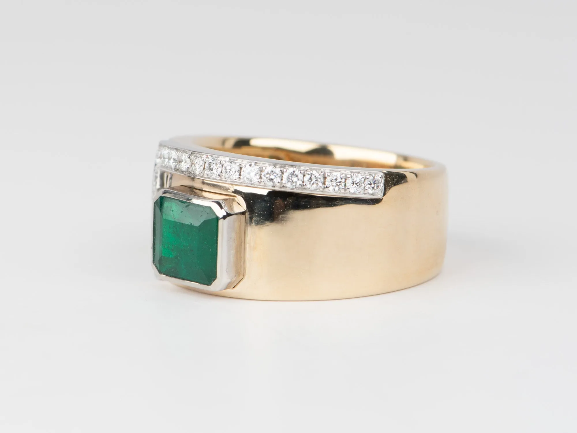 Emerald Bezel Set on 10.5mm Wide Band with Diamond Accent 14K Gold R6668