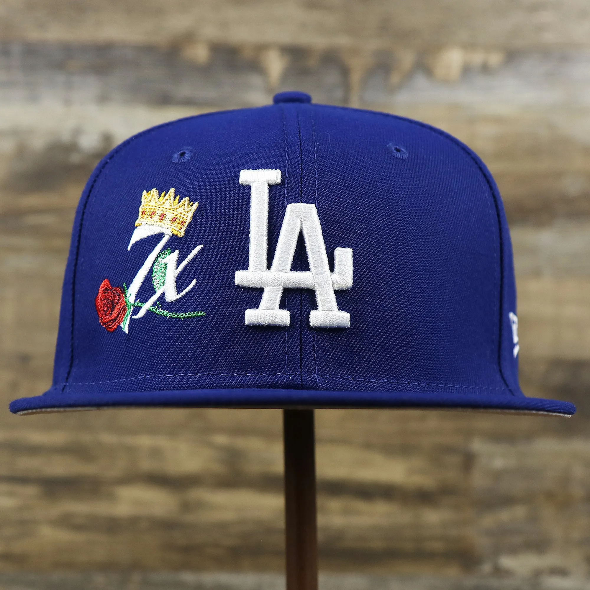 Los Angeles Dodgers Crown Champions Gray Bottom World Championship Wins Embroidered Fitted Cap | Royal Blue 59Fifty Cap