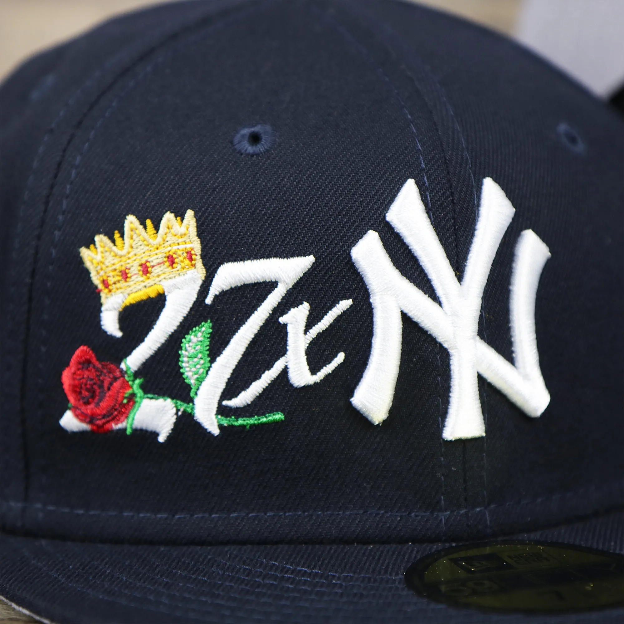 New York Yankees Crown Champions Gray Bottom World Championship Wins Embroidered Fitted Cap | Navy Blue 59Fifty Cap