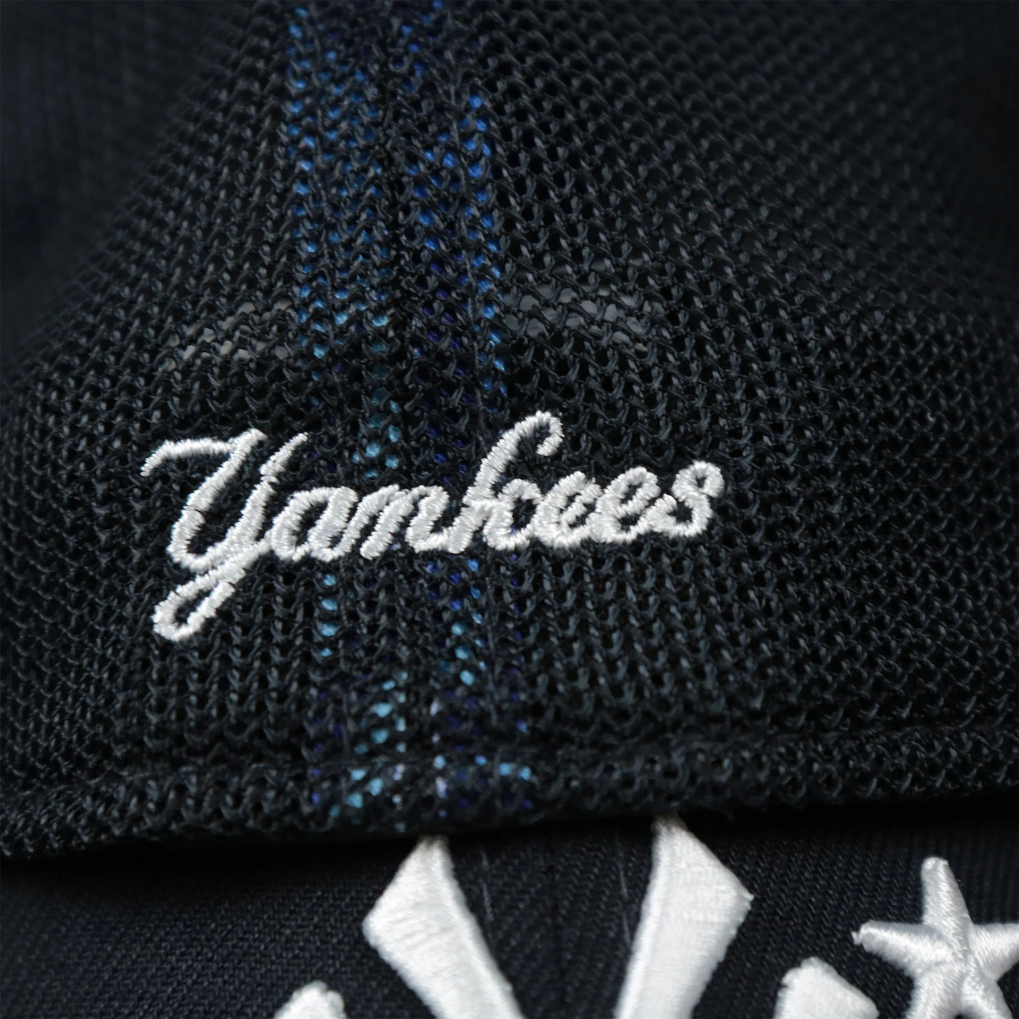 New York Yankees Metallic All Star Game MLB 2022 Side Patch 39Thirty Mesh FlexFit Cap | ASG 2022 Navy Blue 39Thirty Cap