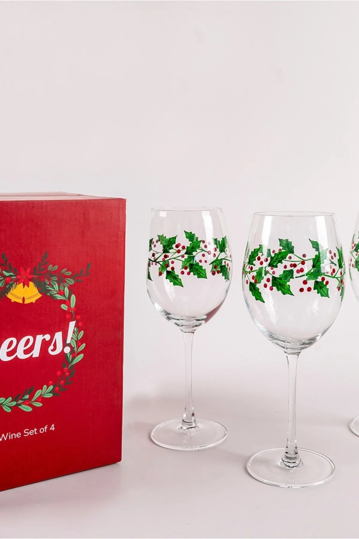 Set of 4 Christmas Holly Wine Glasses